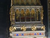 holy relic Hungarian